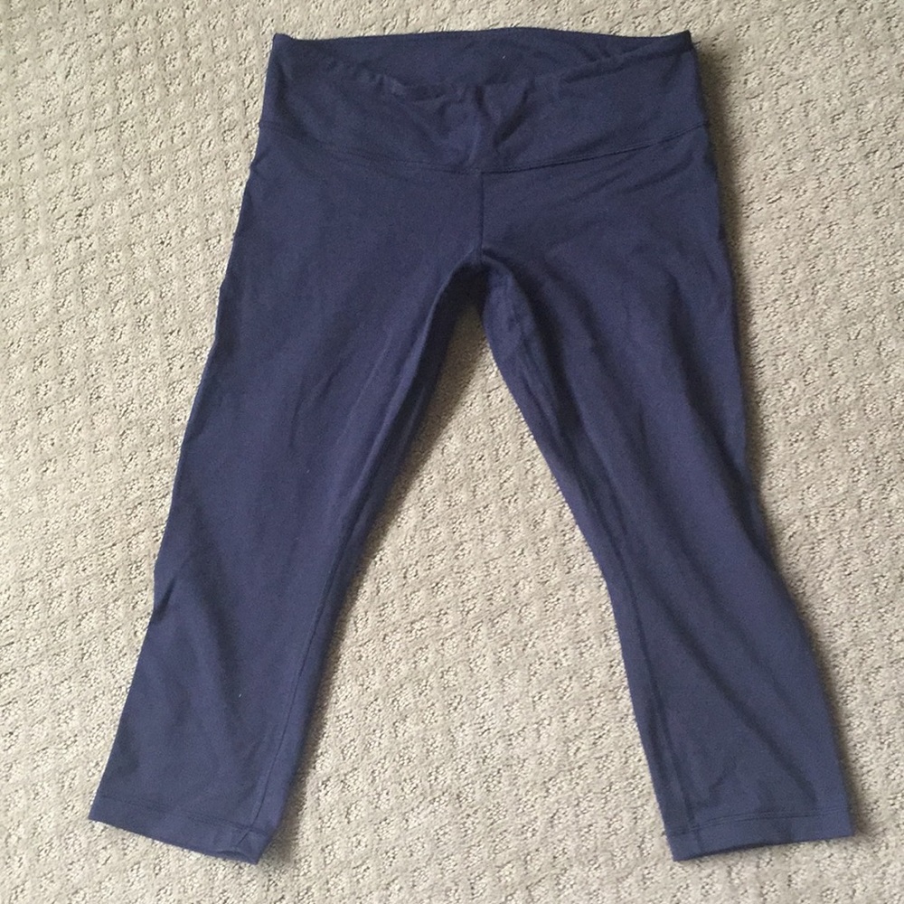 Lulu lemon navy blue crop pants